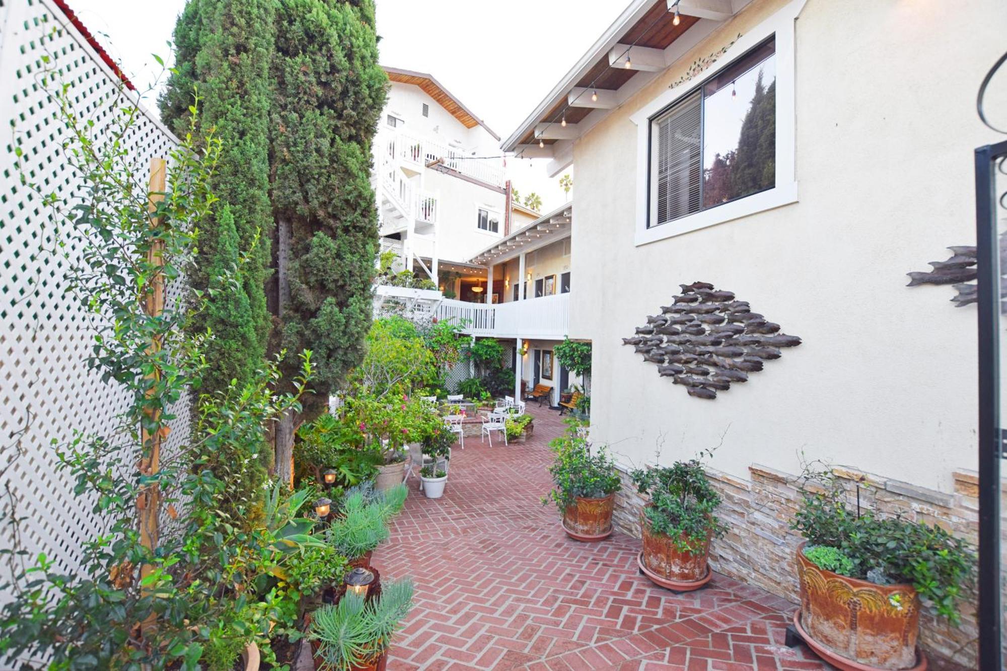 Catalina Courtyard Suites Avalon Kültér fotó
